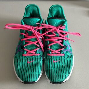 Nike LeBron Witness 6 Basketball Shoes